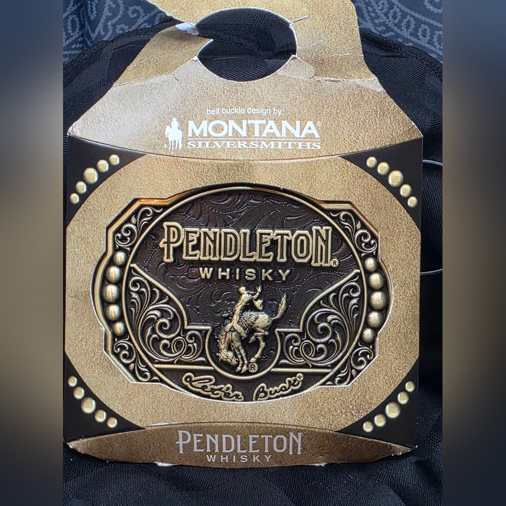 2024 Pendleton Whisky Belt Buckle Let'er Buck Montana Silversmiths Rodeo Cowboy